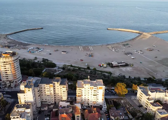 On The Wave קונסטנצה